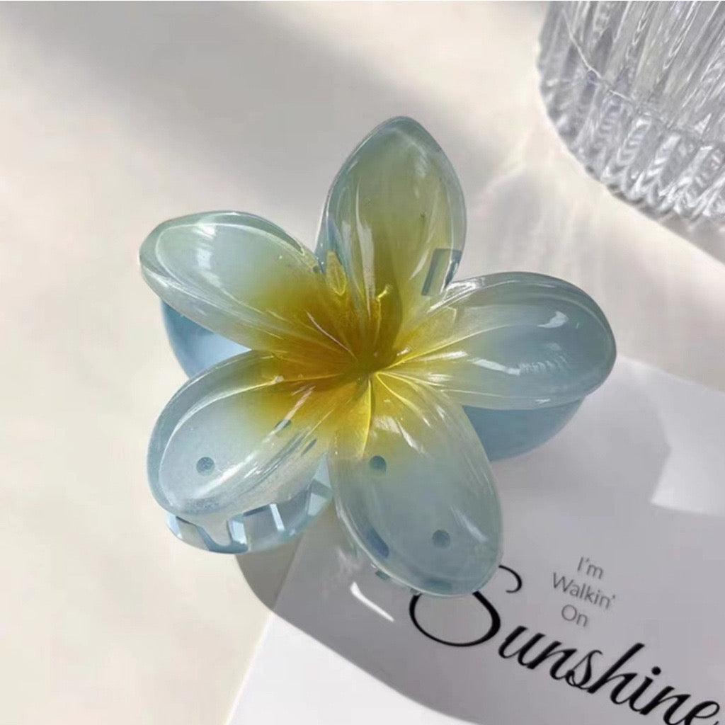 Plumeria Hair Clip - FOLOOTY BOUTIQUE