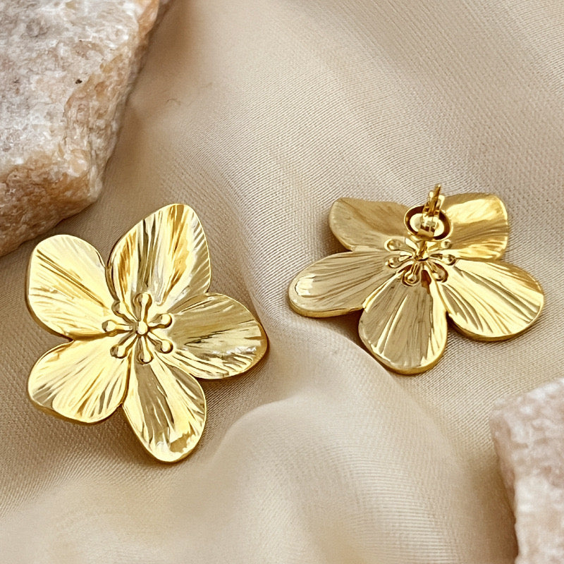 Flower Earrings - FOLOOTY BOUTIQUE